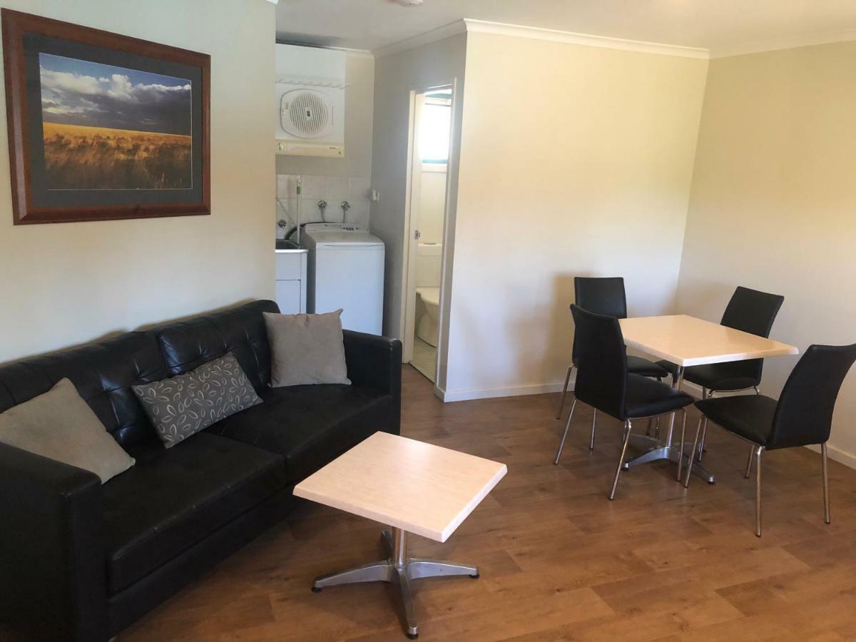 Latitude20 Karratha Apartments Экстерьер фото
